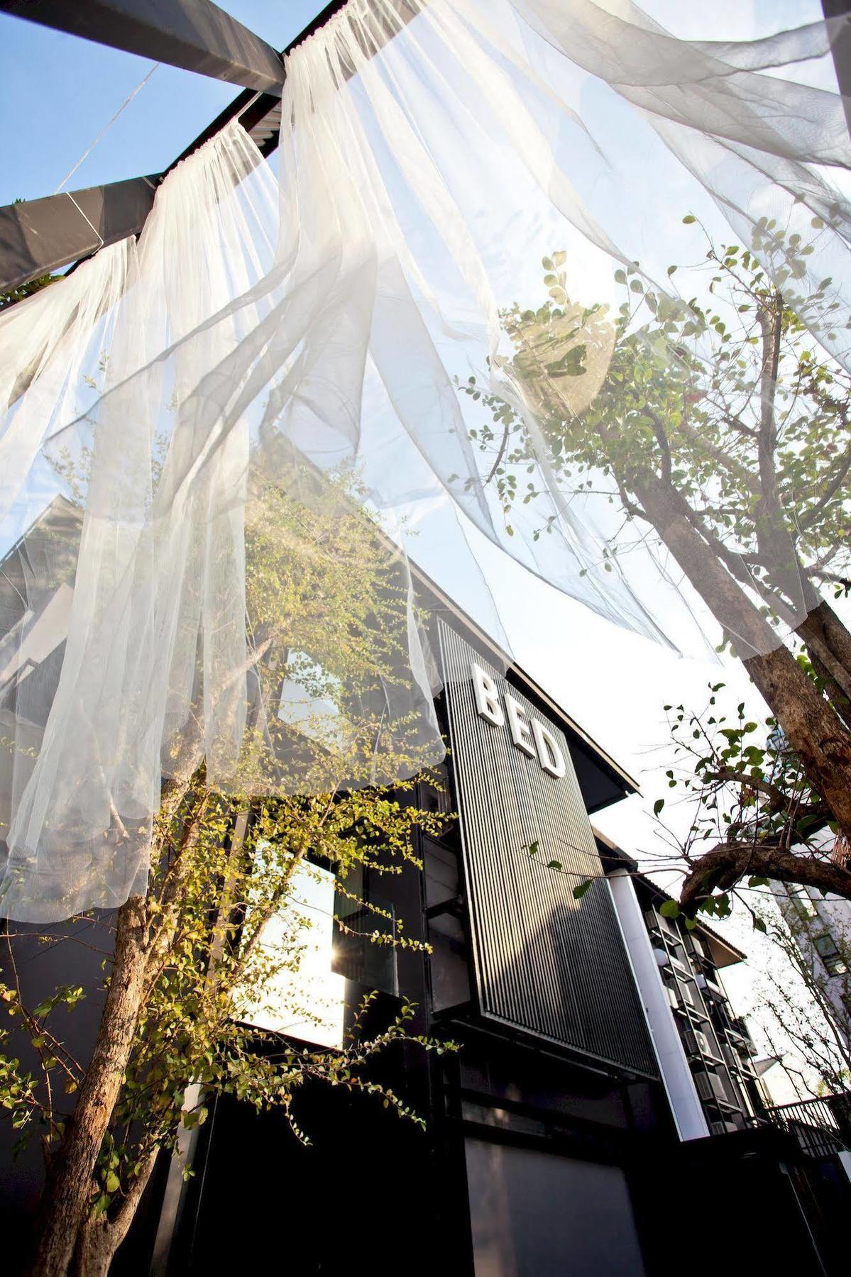 Bed Phrasingh-Adults Only Hotel Chiang Mai Exterior photo