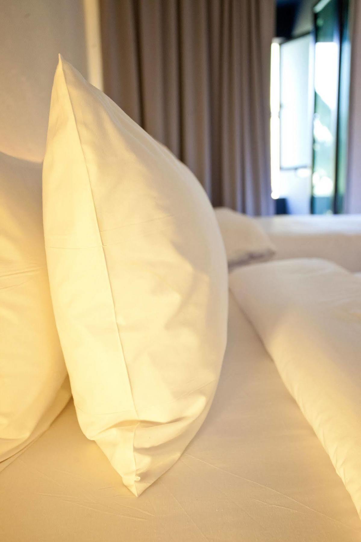 Bed Phrasingh-Adults Only Hotel Chiang Mai Exterior photo